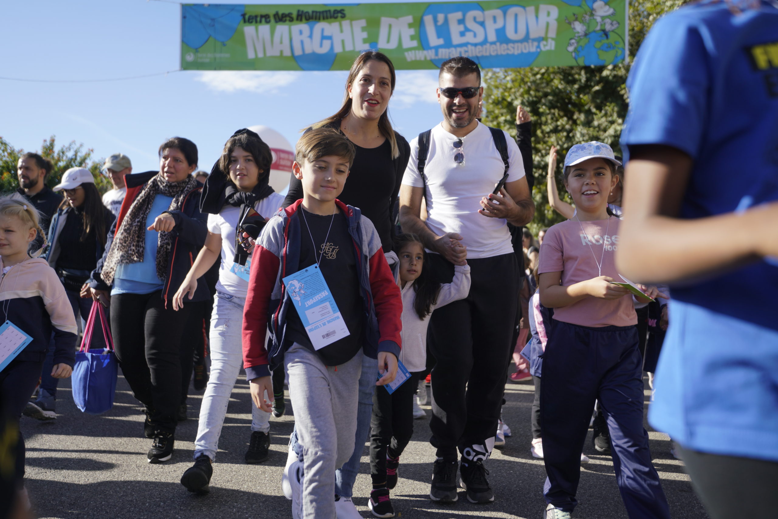 You are currently viewing RETOUR EN PHOTOS SUR LA MARCHE DE L’ESPOIR 2022